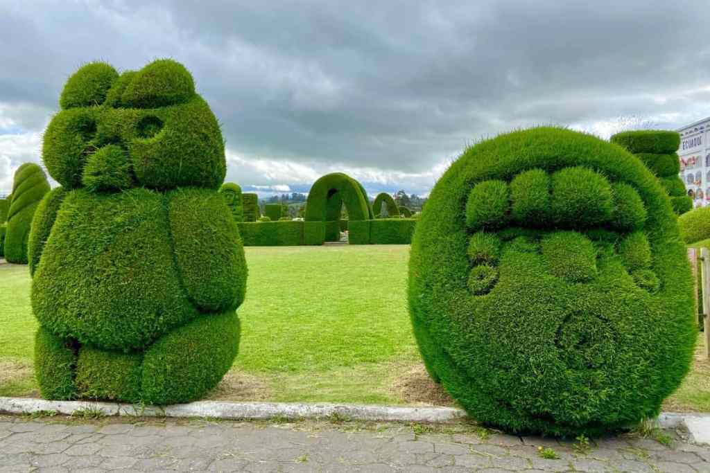 Even more topiaries in Tulcan.